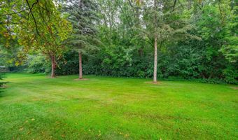 5241 Dommers Dr, Fitchburg, WI 53711