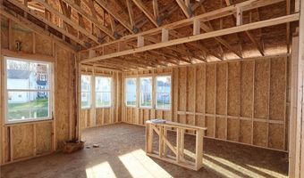 2426 Merriment Dr, Amherst, OH 44001
