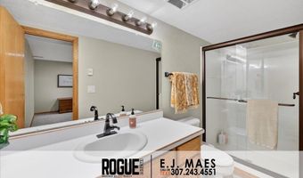 5406 E 21st St, Casper, WY 82609