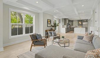2902 VISTA St NE, Washington, DC 20018