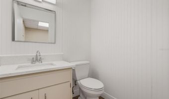 600 LAKEVIEW Rd 2B, Clearwater, FL 33756