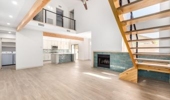 2085 N SUNSET Dr, Chandler, AZ 85225