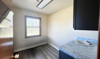 6 Church St, Alloway, NJ 07462