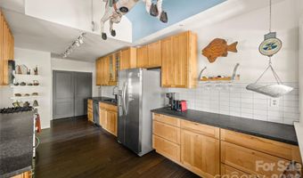1900 Thomas Ave, Charlotte, NC 28205