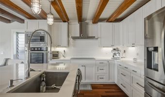 223 Mookua St, Kailua, HI 96734