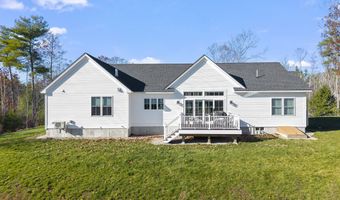 173 Tamrox Dr, Arundel, ME 04046