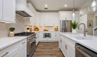 15 Woods Ln, Beaufort, SC 29907