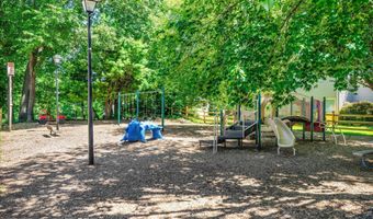 944 AQUA Ct, Annapolis, MD 21409