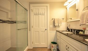 1559 W Shore Rd, Cabot, VT 05647