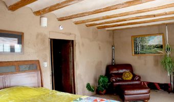 567 A Tune Dr, Arroyo Hondo, NM 87513