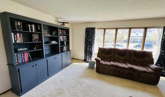 407 NE 17th Ave, Aberdeen, SD 57401