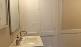 1013 S ARLINGTON HEIGHTS Rd S, Arlington Heights, IL 60005