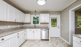 19427 Mercedes Dr, Abingdon, VA 24210