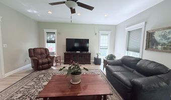 134 Pine Ledge Rd, Bangor, ME 04401