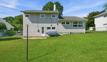 141 S SHELLEY Dr, Claymont, DE 19703