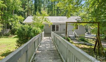 33 Baker Dr, Asheville, NC 28806