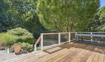 20 School St, Stonington, CT 06355