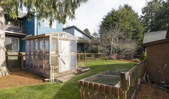 126 N Ocean Ave, Rockaway Beach, OR 97136