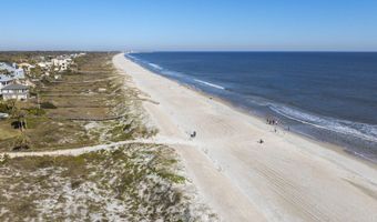 2001 SEMINOLE Rd 2001, Atlantic Beach, FL 32233