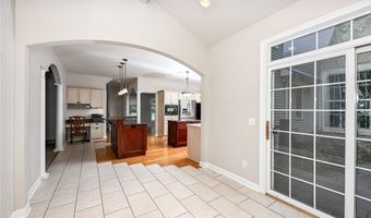 990 Whisperwood Ln, Aurora, OH 44202