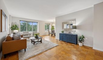 3000 SPOUT RUN Pkwy D212, Arlington, VA 22201