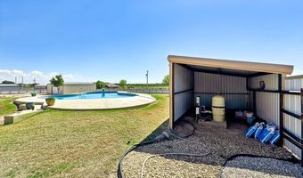 606 Weleka Ln, Carlsbad, NM 88220