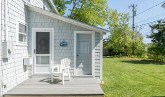 122 Taylor Ave, Madison, CT 06443