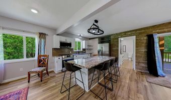 16251 River St NE, Alliance, OH 44601