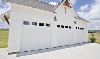 4004 BLACKBERRY Ln, Auburn, AL 36830