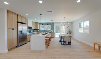 10236 Lake Meadow Ln, Escondido, CA 92026