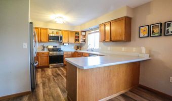 1524 N Harrison St, Aberdeen, SD 57401