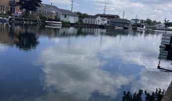 6336 Marina Dr, Algonac, MI 48001
