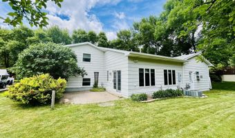 1606 N Jackson St, Aberdeen, SD 57401