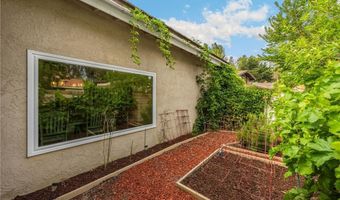 701 S Carriage Cir, Anaheim, CA 92807