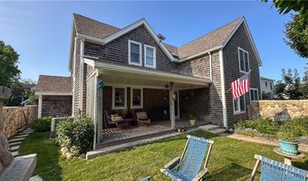208 Chapel St, Block Island, RI 02807