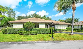 481 Forestview Dr, Atlantis, FL 33462