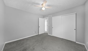 2392 Minerva Park Pl, Columbus, OH 43229