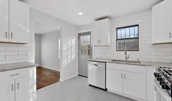 902 Headingly Ave NW, Albuquerque, NM 87107