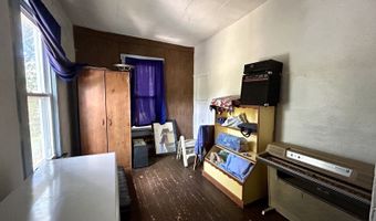 31 First St, Athens, OH 45701