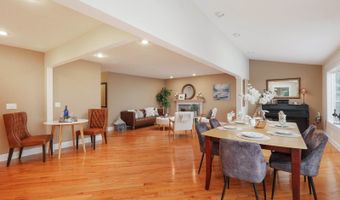 6 Harbor View Dr, Atlantic Highlands, NJ 07716