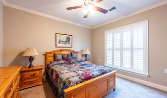 1739 ARLINGTON PARK Cir, Albany, GA 31701