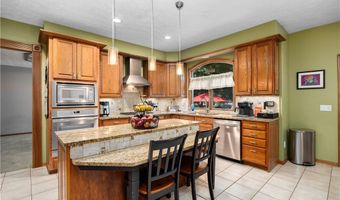 224 Sleepy Hollow Dr, Amherst, OH 44001