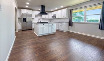 104 NW 16th St, Atkins, AR 72823