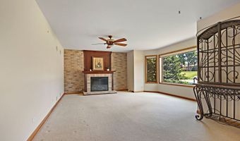 612 Edelweiss Dr, Antioch, IL 60002