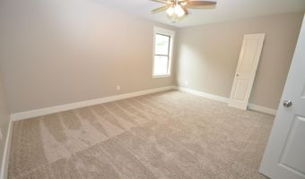 121 SCENIC LAKE Dr, Alabaster, AL 35114