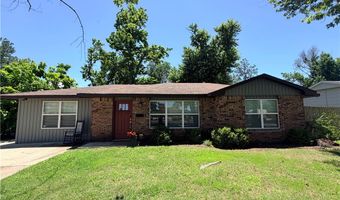 1006 SE 4th St, Bentonville, AR 72712