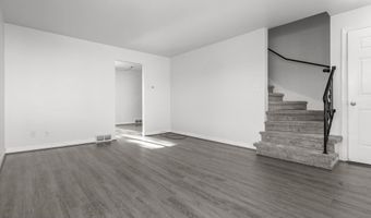 701 E LONGVIEW Dr, Appleton, WI 54911