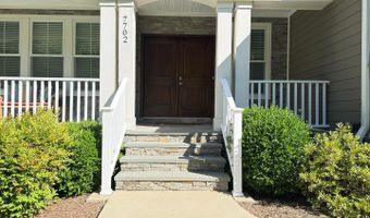 7702 TRAMMELL Rd, Annandale, VA 22003