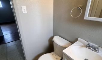 423 Dallas St SE A, Albuquerque, NM 87108