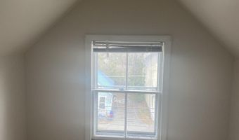 78 High St, Belfast, ME 04915